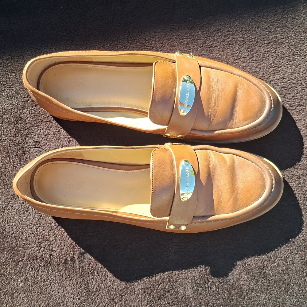 Michael Kors Tan Leather Loafers‎